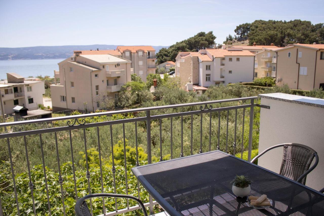 Apartments And Rooms Nikola Omiš Exterior foto